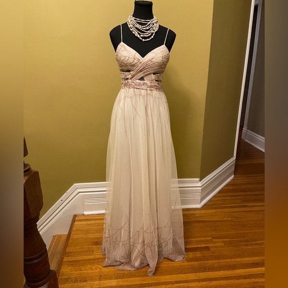 Evening gown size 5 - Picture 1 of 8